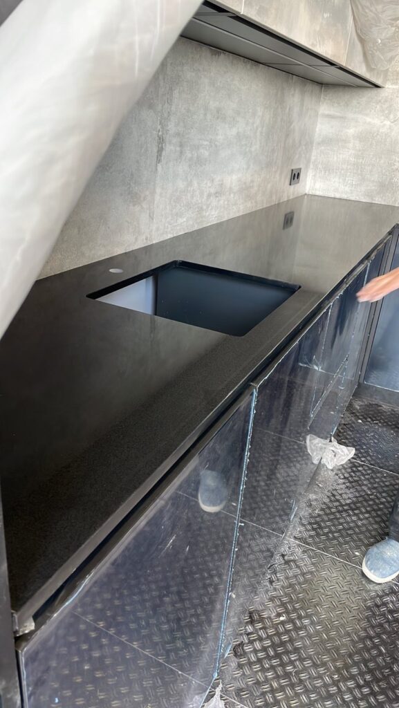 кварцевые-столешницы-23-min